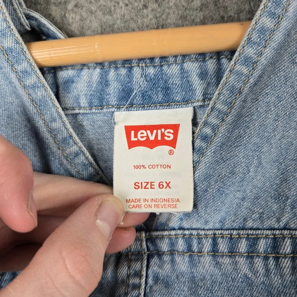 Vintage Levi's Denim Shortalls Girls 6X Light Wash Cotton Classic Bib Overalls